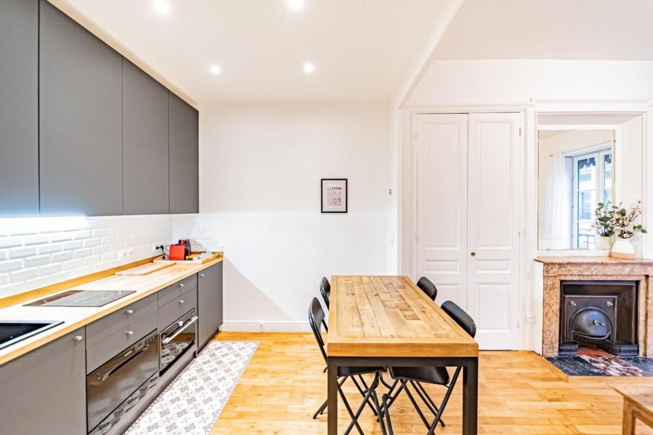 Aapartment With Character Parquet Flooring Fireplace - Charpennes Villeurbanne Buitenkant foto